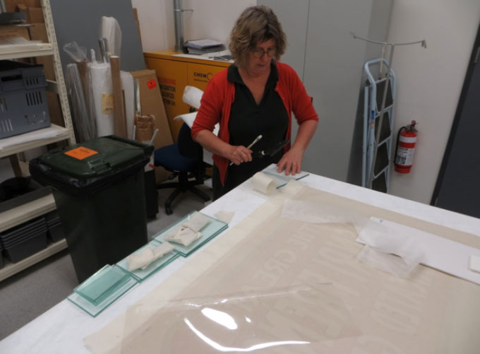 Marion working on the frames (Credit: Marion Mertens)